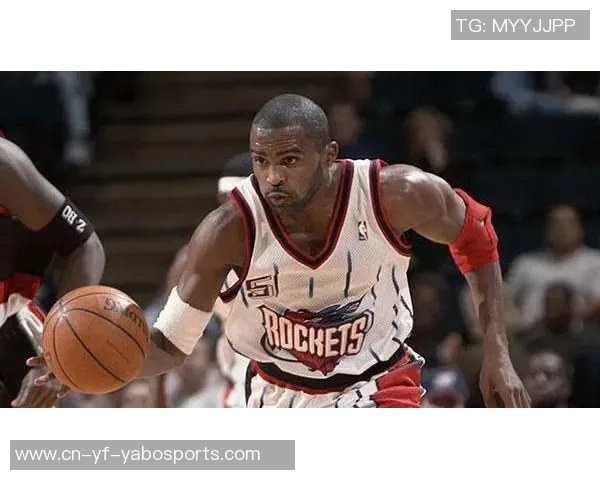 老猫莫布里分享本赛季四位年轻后卫的精彩表现与成长故事 老猫莫布里分享本赛季四位年轻后卫的精彩表现与成长故事